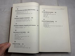 Fundamentals of Investments Stevenson Jennings 1976 West Publishing Co. + Manual