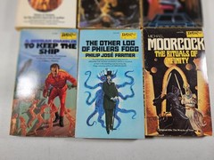 Lot of 20 – Vintage DAW Books – Science Fiction Paperbacks