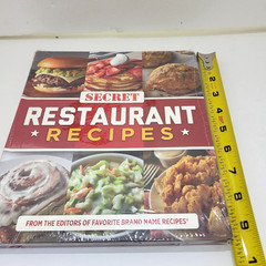 Secret Restaurant Recipes Cookbook 192 pages 85 Recipes Flexibound Brand New