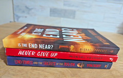 Michael Youssef Lot of 3 Books Never Give Up, Is The End Near, End Times Secret