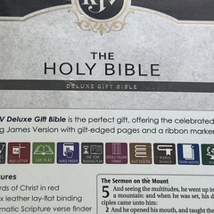 Purple KJV Gift Edition Bible Purple (Leather / Fine Binding) New