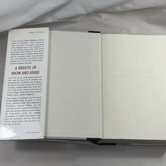 Diana Gabaldon A Breath of Snow and Ashes (Outlander) 2005 1st/1st HCDJ