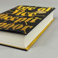 PENGUIN RANDOM HOUSE Deepti Kapoor; Age Of Vice Exclusive Edition 560 Pages