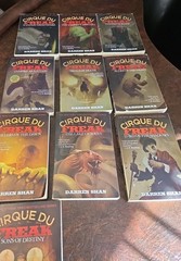 10 Cirque Du Freak – Set by Darren Shan 1 2 3 4 5 – 8 9 10 11 12.