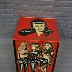 EXOTIQUE – 3 Volume Set w/ Slipcase TASCHEN Betty Page Pin-up Illustrated Books