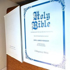 Holy Bible King James Version Our Family Bible 1971 White & Gold 11.5” Vintage