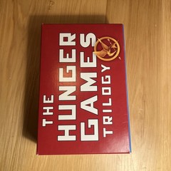 The Hunger Games Trilogy: The Hunger Games / Catching Fire / Mockingjay, Collins