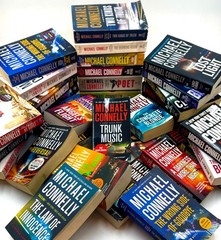 Lot of 10 Michael Connelly VG Crime Fiction Trade Paperback Books Mixed Titles