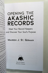 Opening the Akashic Records : Meet Your Record Keepers and Discover..PB ©2019