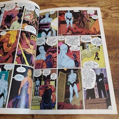 Watchmen Alan Moore Dave Gibbons 2019 Graphic Novel DC Comics Hugo Award Winner