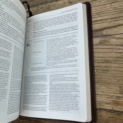 NIV Life Application Study Bible by Ronald A. Beers (1997, Hardcover)