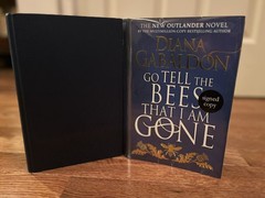 Diana Gabaldon Flat Signed Go Tell The Bees That I Am Gone – Outlander Book 9 UK