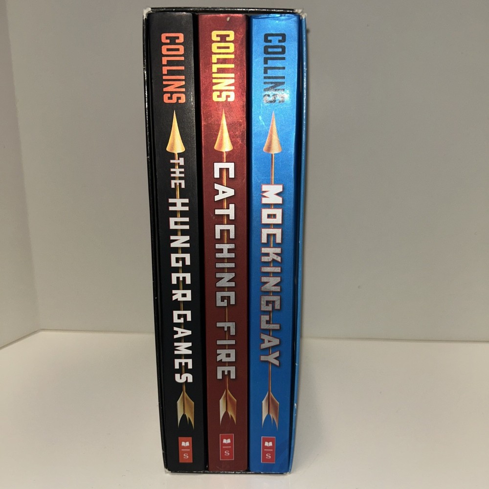 The Hunger Games Ser.: The Hunger Games Trilogy Boxed Set Set by Suzanne Collins