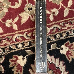 Mohandas K. Gandhi: An Autobiography (1972, Paperback, 1st Ed/Later Printing)