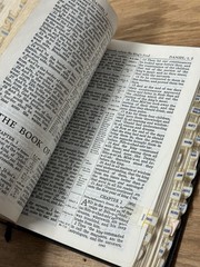 Holy Bible – KJV – National Bible Press 1973 – Large Print Crystal Clear Type Ta