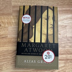 Alias Grace: A Novel – Paperback By Atwood, Margaret – VERY GOOD
