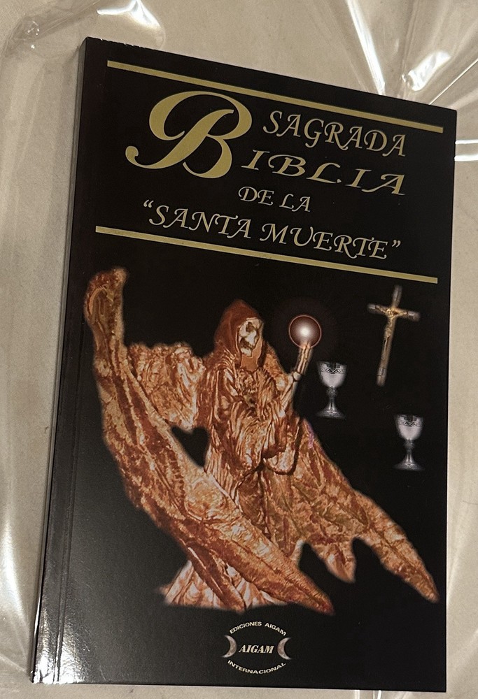 Libro Book Sagrada Biblia De La Santisima Muerte Bible Santa Muerte 184 Pages