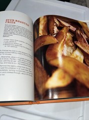 Bobby Flay Hand Signed Cookbook “ Burgers, Fries & Shakes”, 154 Pages, HC