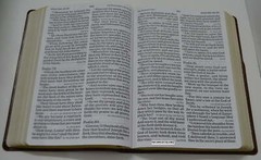 GIANT PRINT BIBLE King James Version NEW