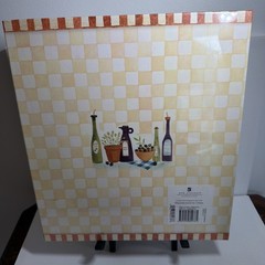 New Seasons Recipe Keeper 3 ring binder New in plastic 11 1/2” x 10”