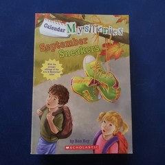 Mix of CALENDAR MYSTERIES and A to Z MYSTERIES by Ron Roy 12 books