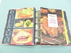 VTG 1971 Better Homes & Gardens New Cook Book 5 Ring Hard Cover Binder 400 pages
