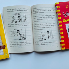 A Library of a Wimpy Kid 1-23 Paperback Edition for Children, the Ultimate Colle