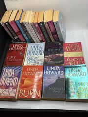Linda Howard Book Lot x37 Paperback