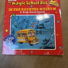 Magic School Bus in the Haunted Museum : Linda Ward Beech 1st Printing