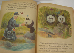 Lot of 4 VTG Books for Crafting~Decor~Wall Art~Wizard of Oz~Bluebeard~Three Pigs