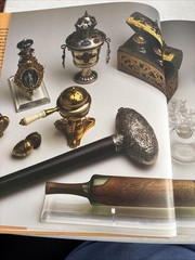 The World of Perfume by Pavia, Fabienne Hardback Book The Fast Free Shipping