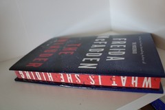 SIGNED The Intruder Freida McFadden Limited FIRST EDITION sprayed Edges hardback