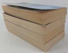 Lot 20 Tony/Anne Hillerman ~ 8 Hardcover & 12 Paperback ~ 18 Leaphorn/Chee 1sts