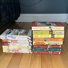 JENN McKINLAY CUPCAKE BAKERY LIBRARY MYSTERY PAPERBACK LOT OF 14 BOOKS