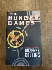 Hunger Games Ser.: The Hunger Games by Suzanne Collins Paperback