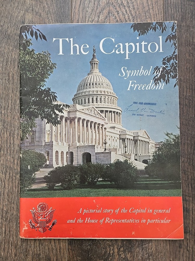 VTG The Capitol Symbol Of Freedom Book 120 Pages 10.5″ X 14″ Pictorial History