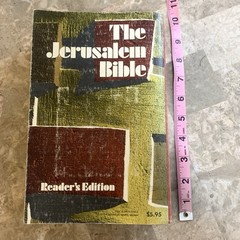 The Jerusalem Bible Reader’s Edition Paperback Book 1968 Doubleday 1960s Vintage