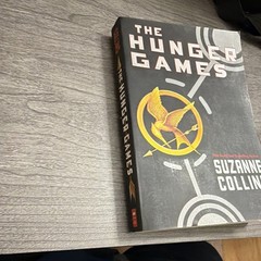 Suzanne Collins Hunger Games (The Hunger Games Ser.) Trade Paperback 2010