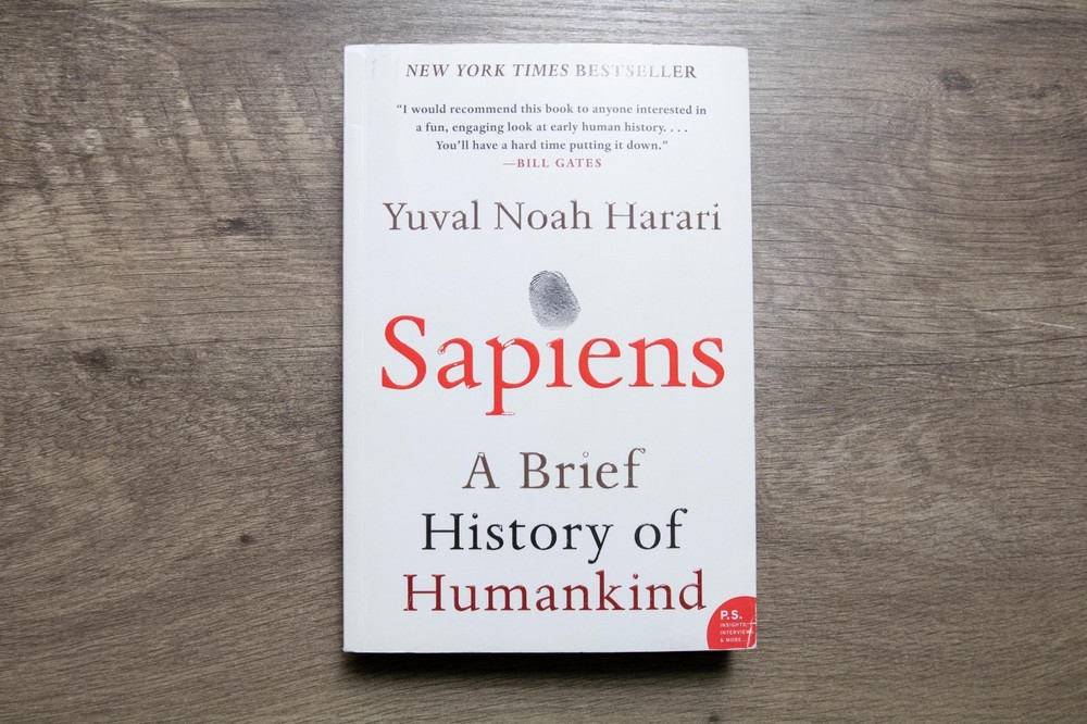 Sapiens: A Brief History of Humankind by Harari, Yuval Noah 2018 Book NYT Best