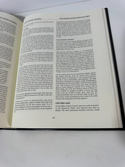 The UFO Encyclopedia The Phenomenon from the Beginning Volume 1 Jerome Clark
