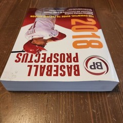 Baseball Prospectus 2018 Joey Votto Cover Thick Guide Book 594 Pages Collectible