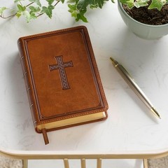 KJV Holy Bible, Compact Large Print Faux Leather Red Letter Edition – Ribbon Mar