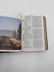 VTG The Catholic Living Bible Red Letter 1976 Leather 9th Print Tyndale 2363-2