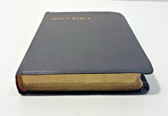 Vintage Compact Cambridge HTF Hand Grained Morocco Leather Concordance KJV Bible