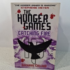 The Hunger Games Complete Trilogy Books 1-3 by Suzanne Collins Mockingjay Fire