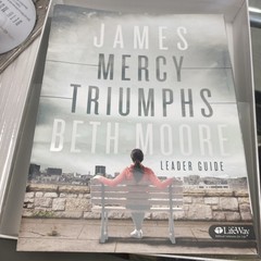 JAMES Mercy Triumphs Beth Moore Leader Kit – 6 DVDs Leader Guide Member Book