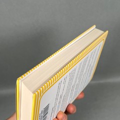 Digital Minimalism: Choosing a Focused – Hardcover, by Newport Cal – VERY GOOD