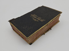 Holy Bible Antique Pocket Size King James 3.5 x 5.5 in. Eyre and Spottiswoode