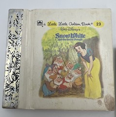 Little Little Golden Books Mini, Lot Of 2 Pinocchio Snow White 2.75 x 2.75in