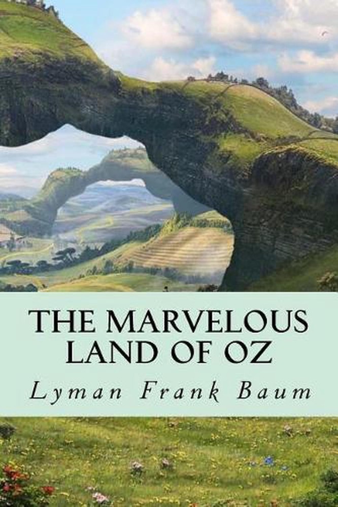 The Marvelous Land of Oz by Editorial Oneness (English) Paperback Book